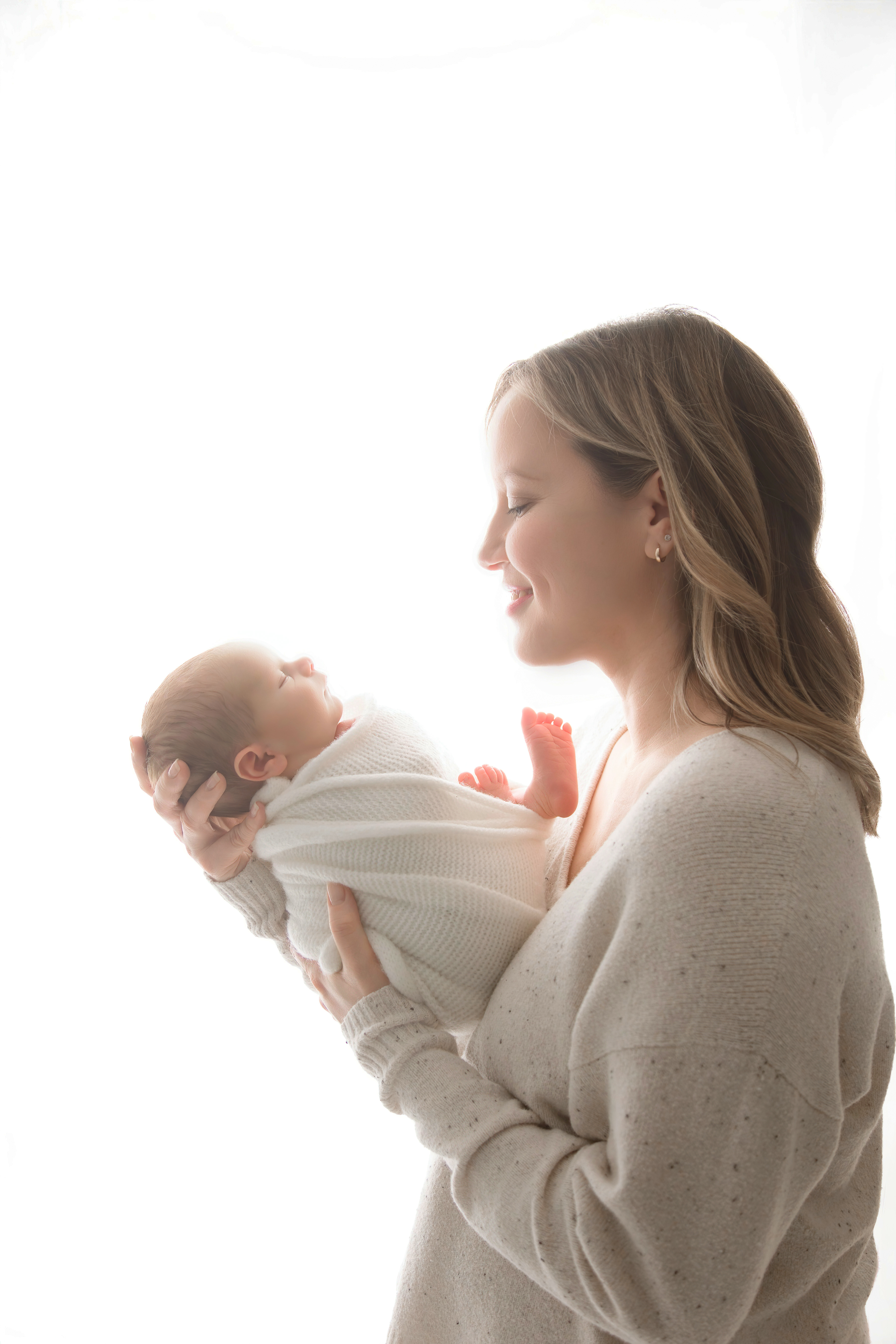 What No One Tells You About Your Newborn Session (But You’ll Be So Glad You Knew!)