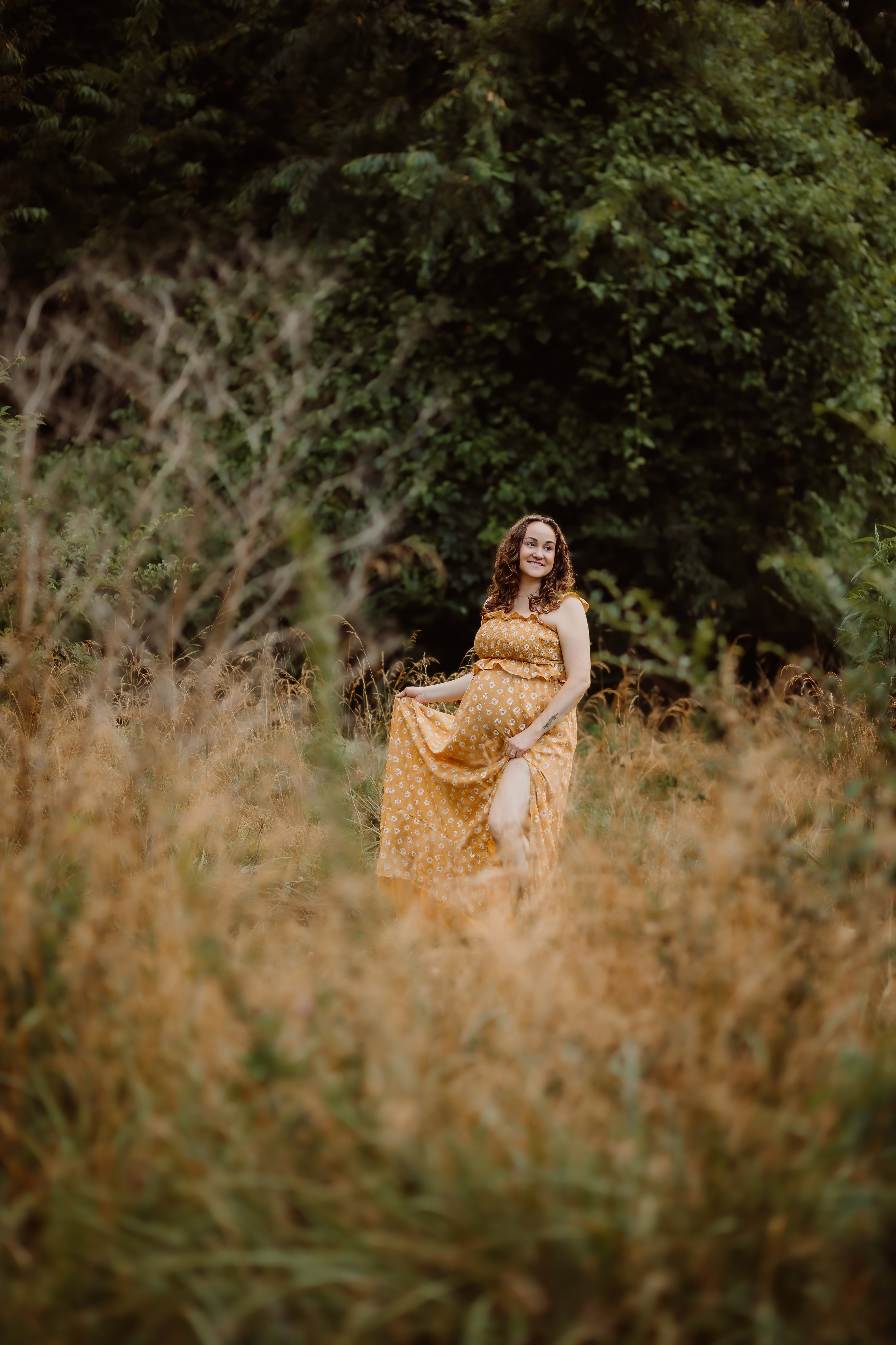 When to Book Your Maternity Session (and Why You Don’t Want to Wait!)
